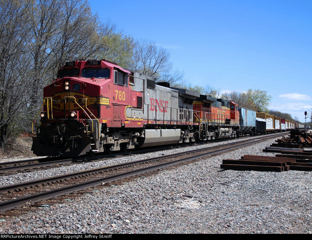 BNSF 780